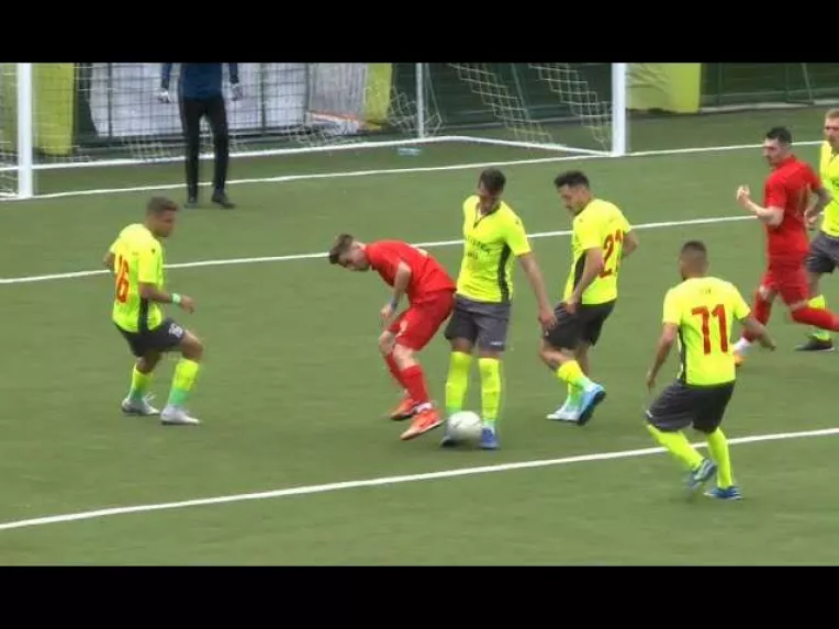 "A dat penalty? Vorbesti serios?" Fazele de arbitraj, comentate de Ion Craciunescu si Florin Bratu